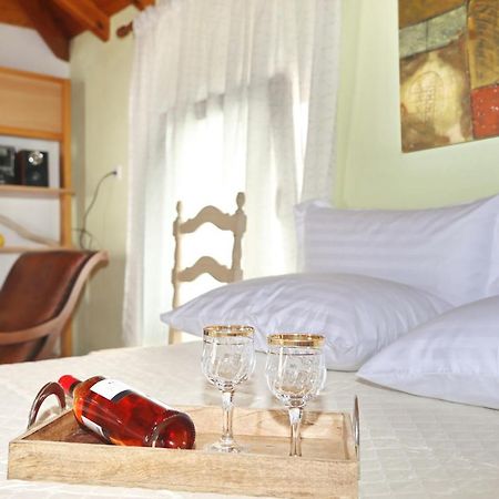 Traditional City Centre House Skopelos Town Exterior photo